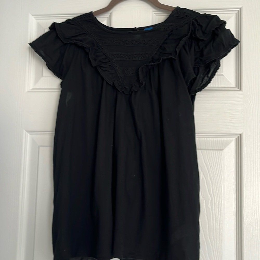 Old Navy S black top, flutter sleeves